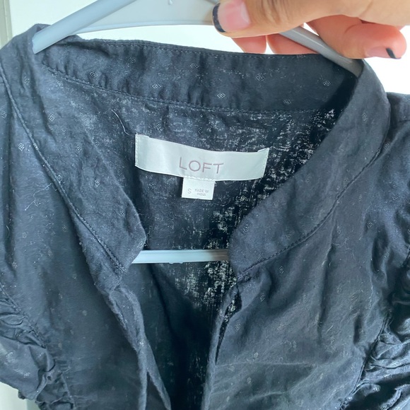 LOFT Clip Dot Ruffle Shell - Picture 4 of 5